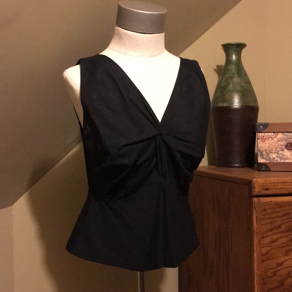 Classic Finley Black Sleeveless blouse